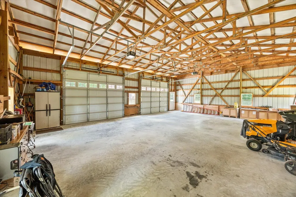 150 Bear Paw Road Albany KY 42602