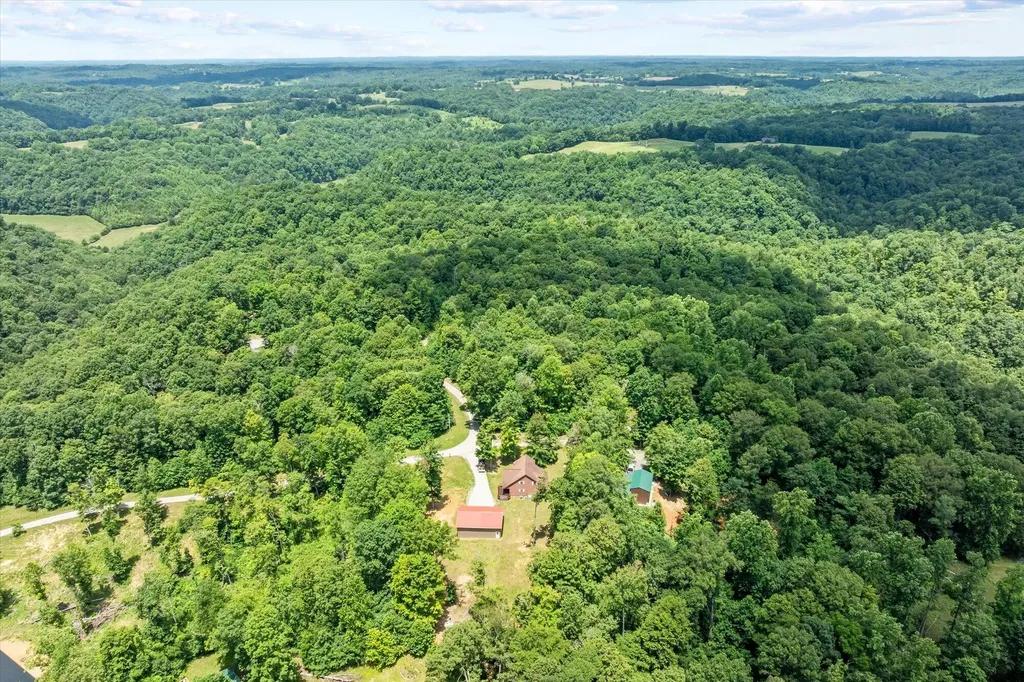 150 Bear Paw Road Albany KY 42602