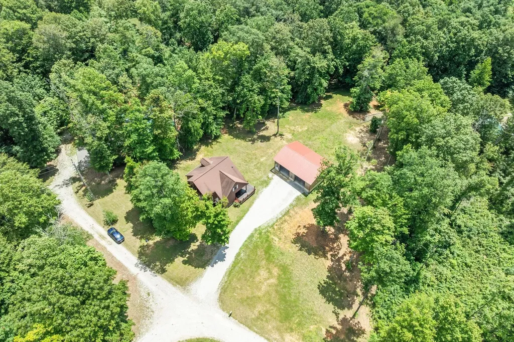 150 Bear Paw Road Albany KY 42602
