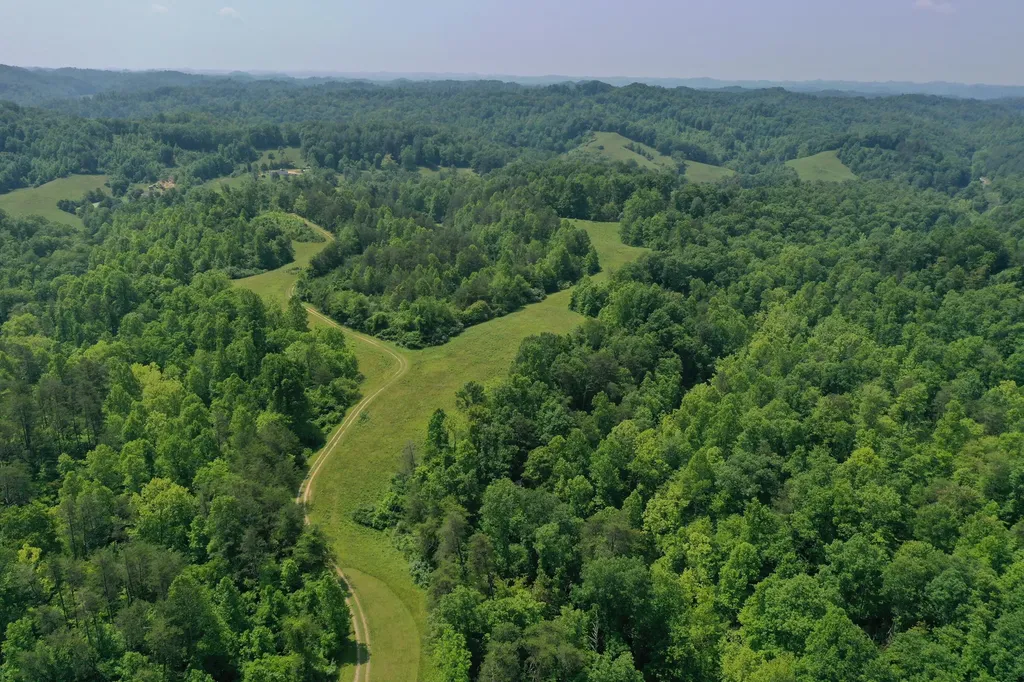 81 Happy Acres Road Beattyville KY 41311