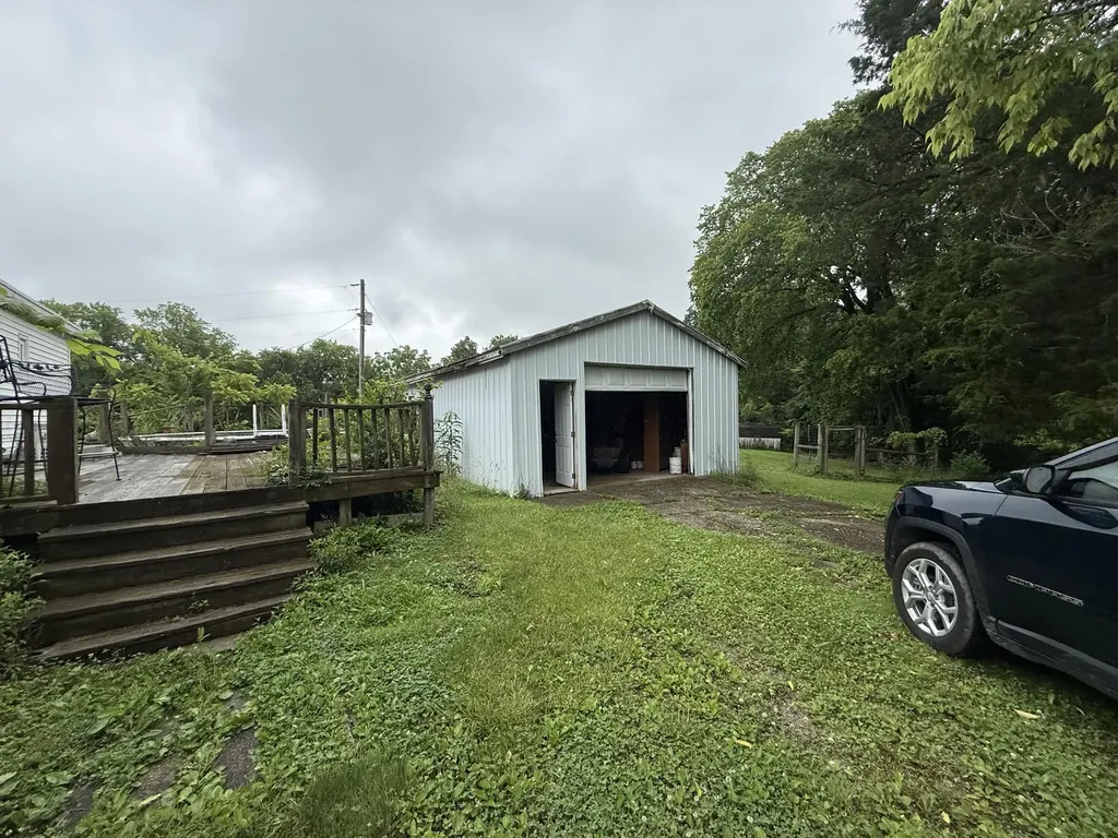 4625 Bardstown Road Lawrenceburg KY 40342