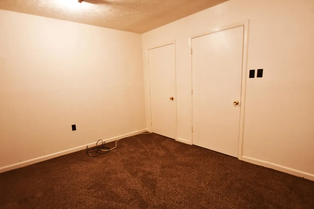 727 River Drive Irvine KY 40336