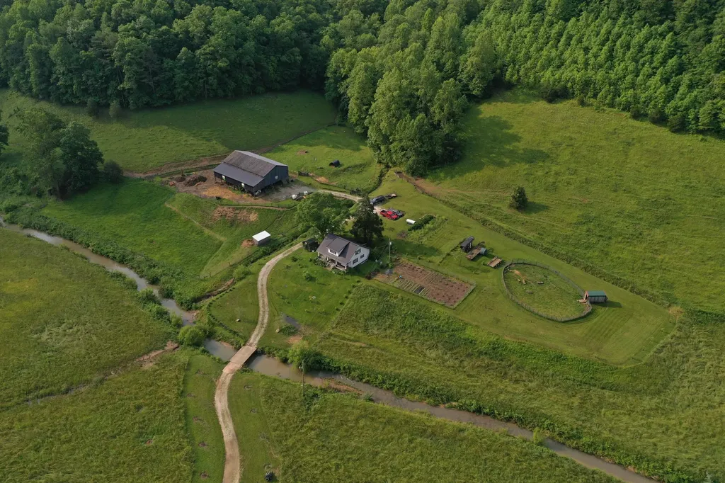5446 Key 378 Vancleve KY 41385
