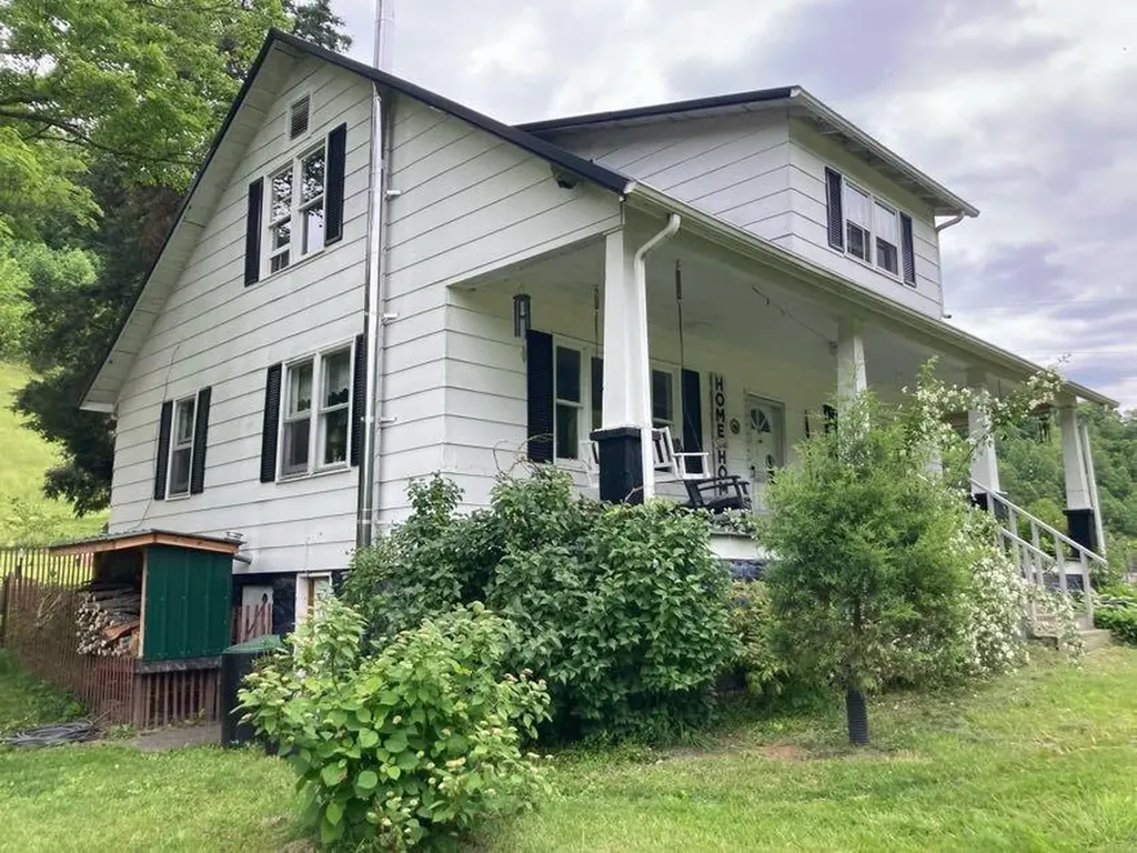 5446 Key 378 Vancleve KY 41385