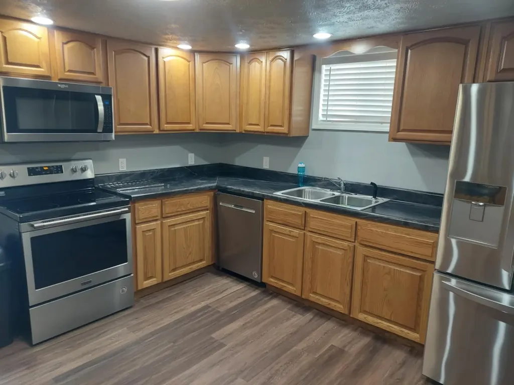 424 Edgewater Drive Irvine KY 40336