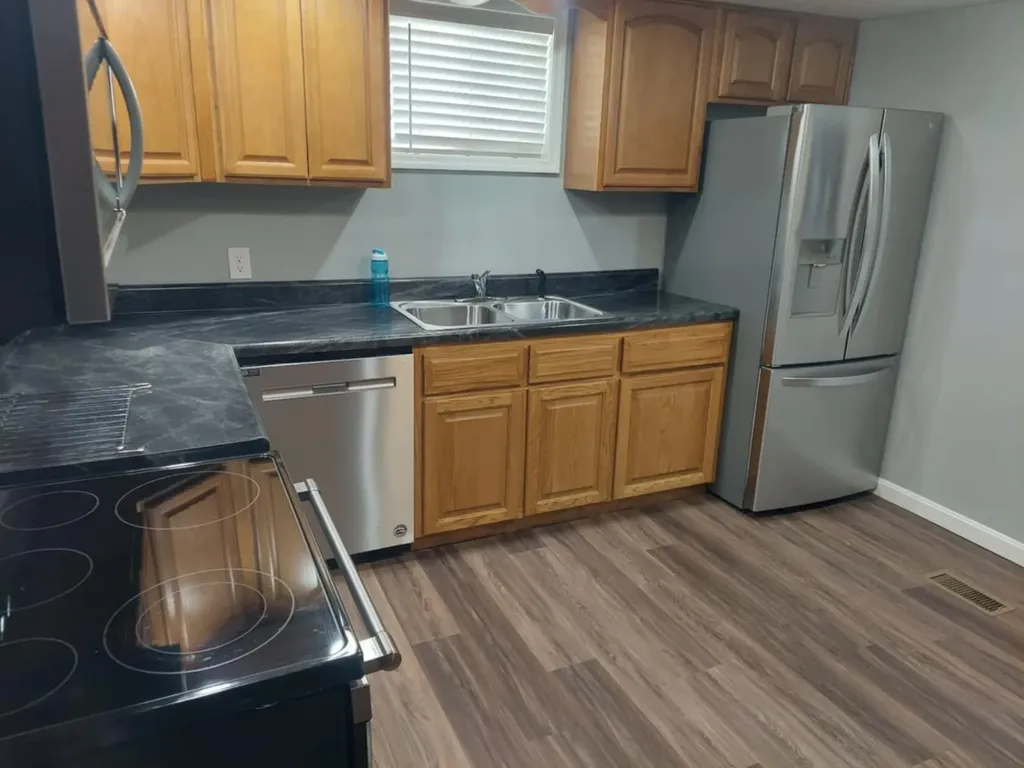 424 Edgewater Drive Irvine KY 40336