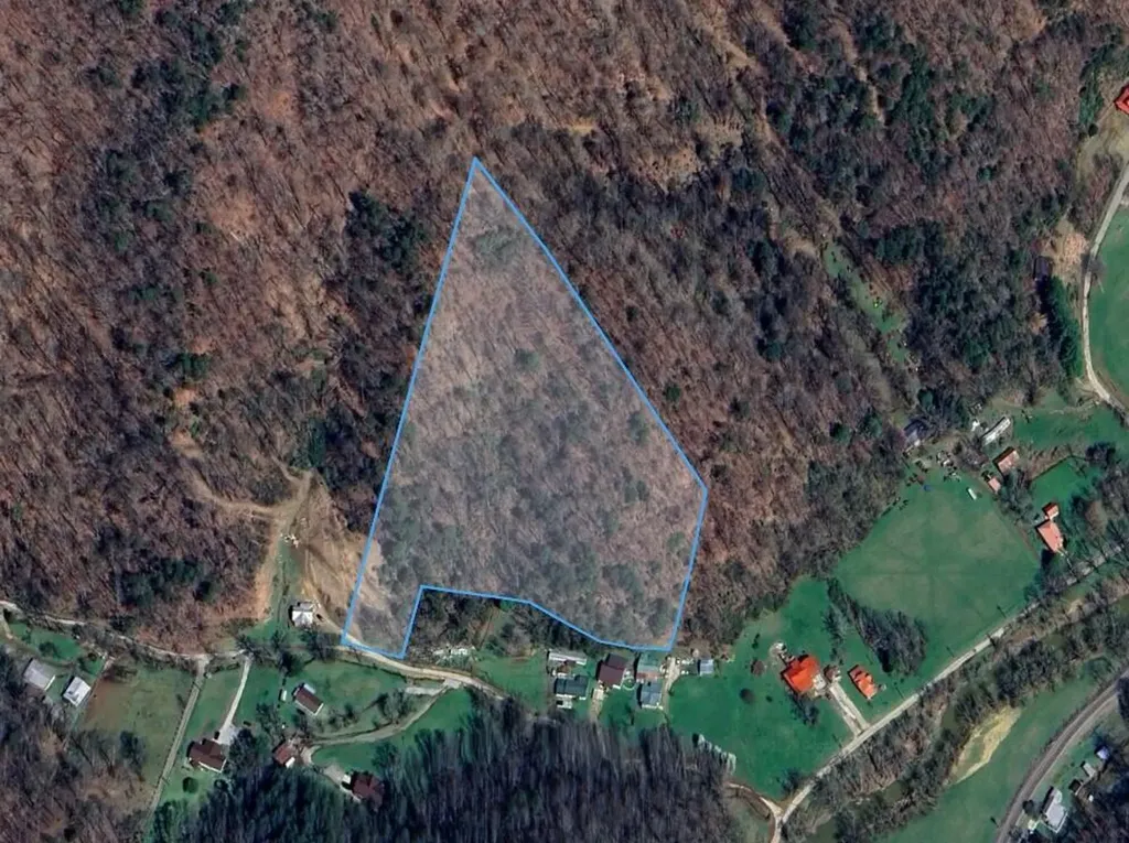 0 Doc Allen Branch Langley KY 41645