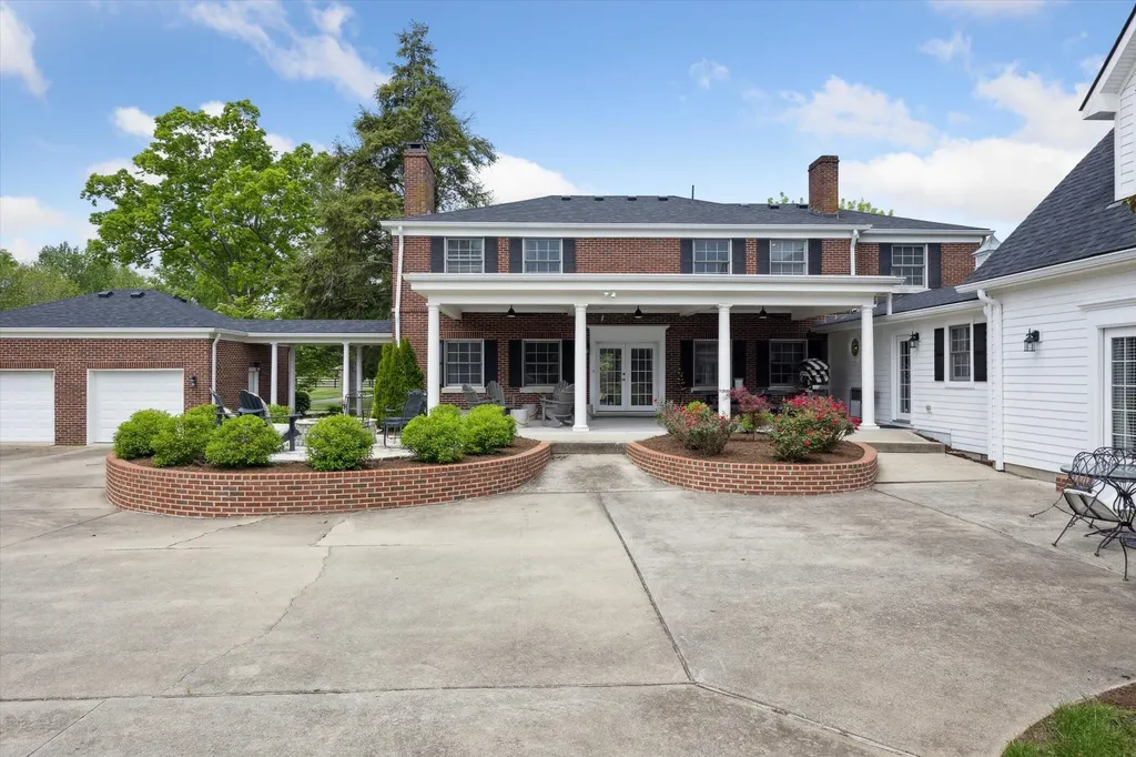 50 Chandamere Way Nicholasville KY 40356