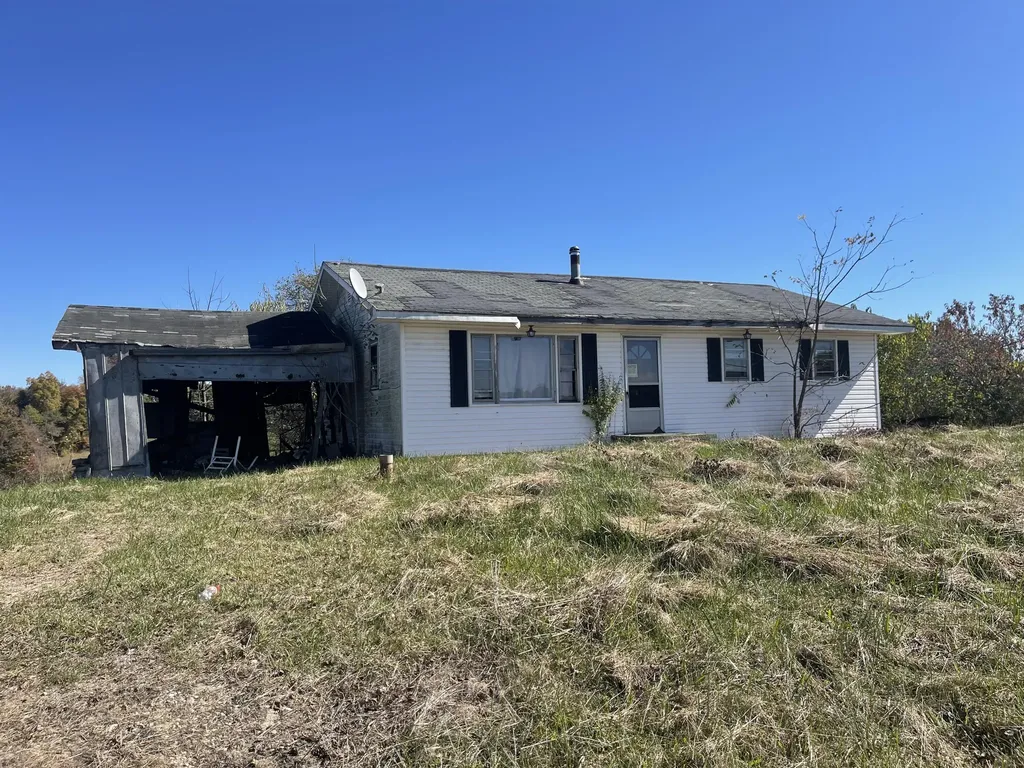 2494 Artville Road Wellington KY 40387