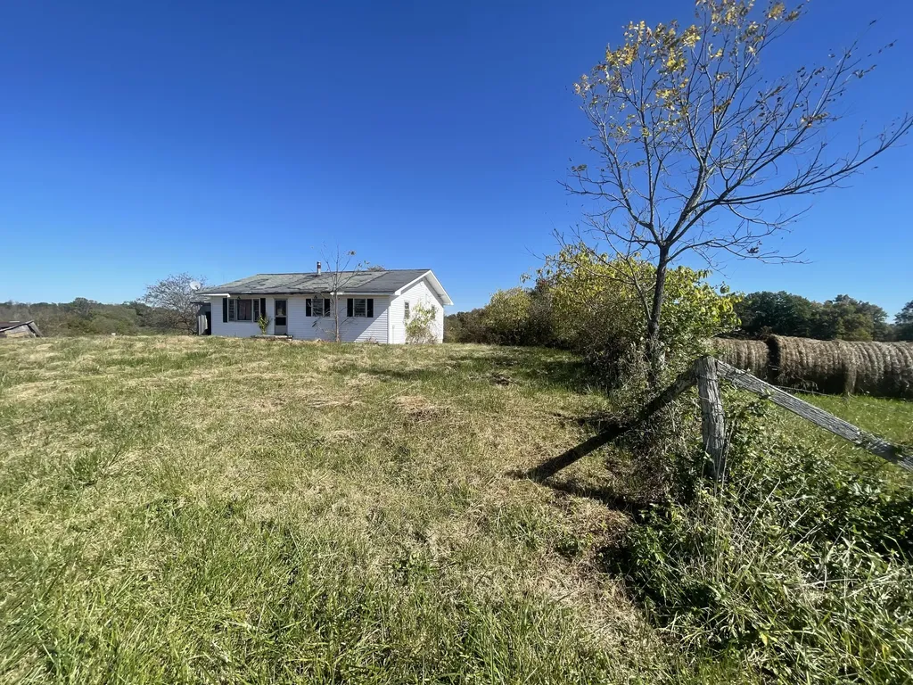 2494 Artville Road Wellington KY 40387