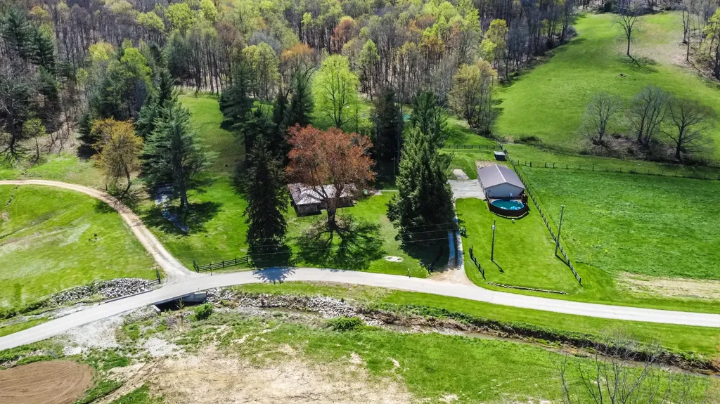 1459 Buck Lick Road Tollesboro KY 41189