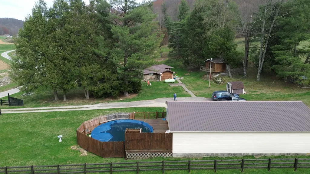 1459 Buck Lick Road Tollesboro KY 41189