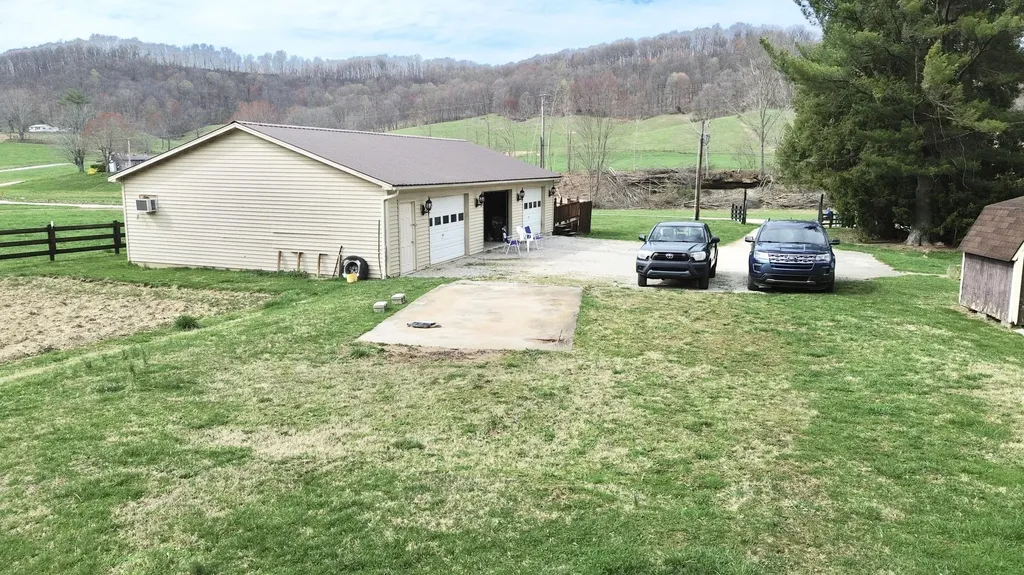 1459 Buck Lick Road Tollesboro KY 41189