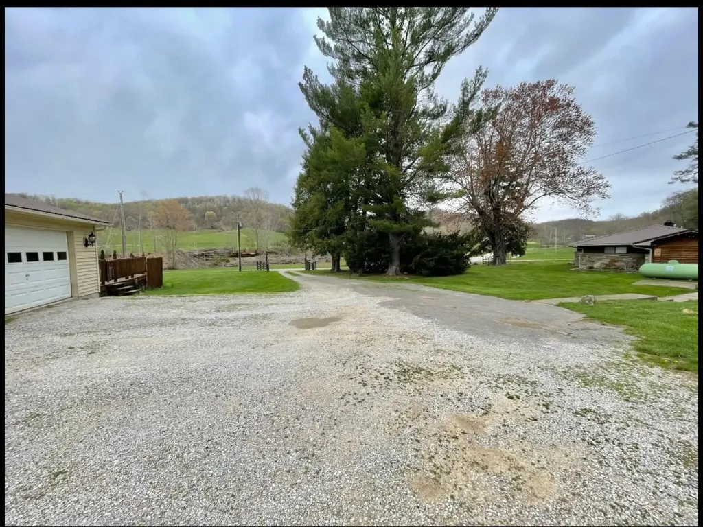 1459 Buck Lick Road Tollesboro KY 41189