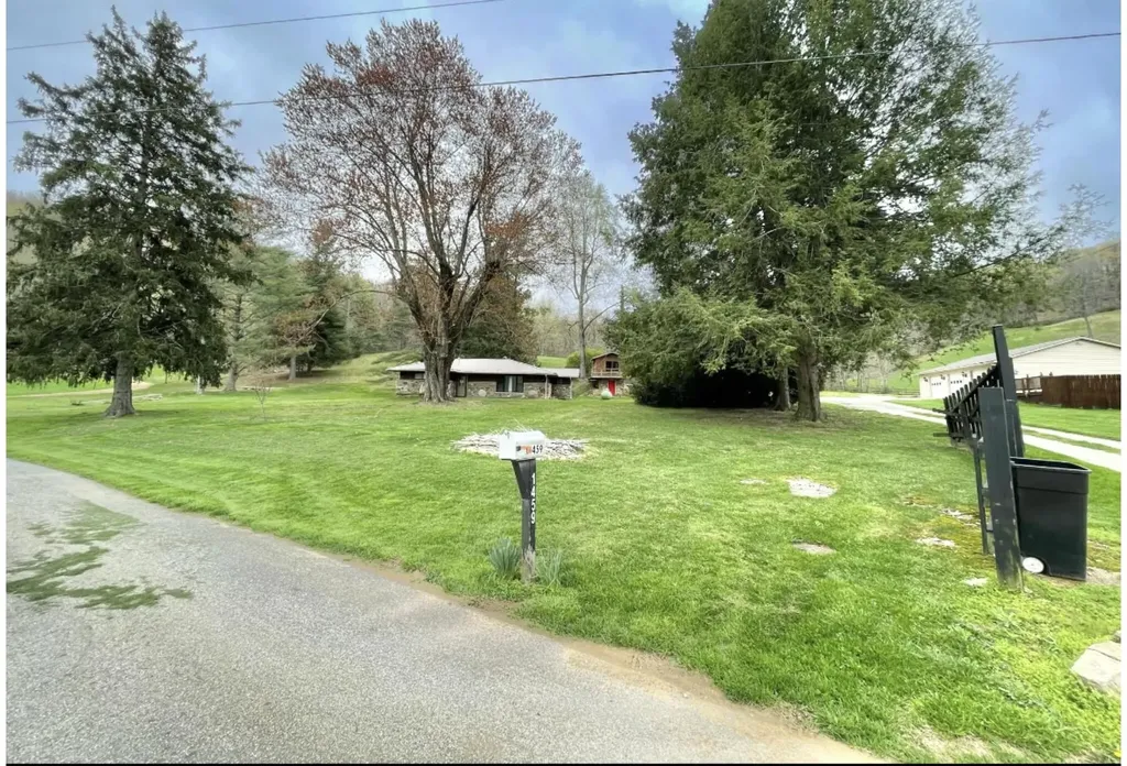 1459 Buck Lick Road Tollesboro KY 41189