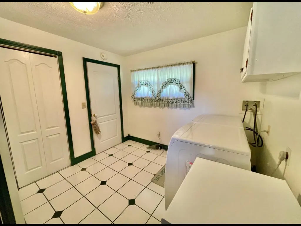 1459 Buck Lick Road Tollesboro KY 41189