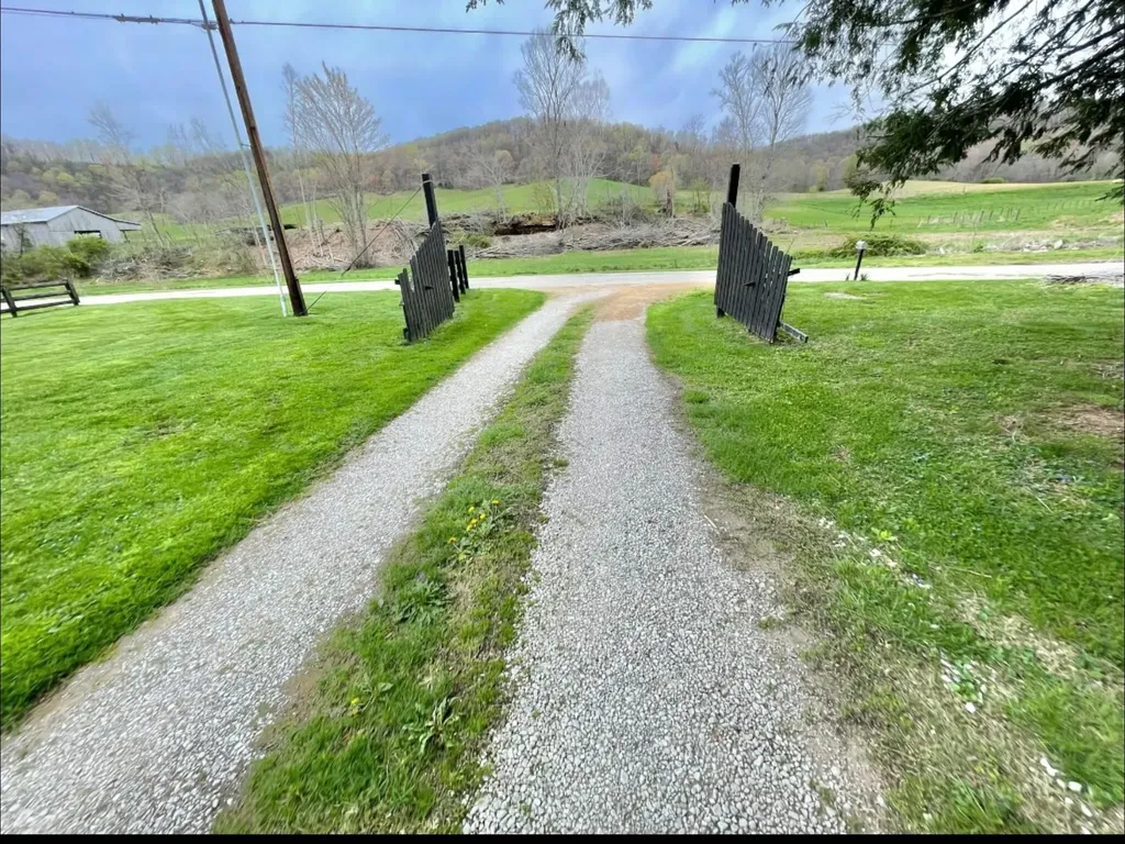 1459 Buck Lick Road Tollesboro KY 41189