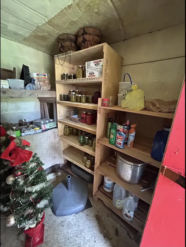 1459 Buck Lick Road Tollesboro KY 41189