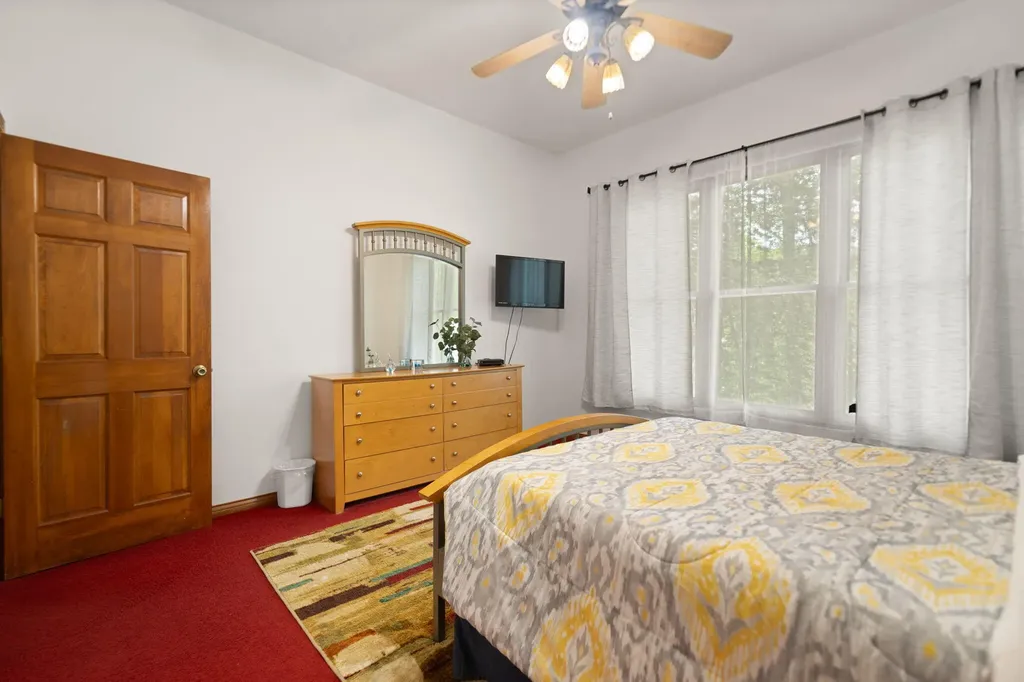 74 Clover Leaf Circle Burnside KY 42519