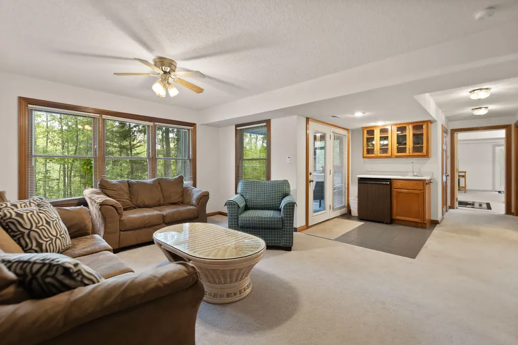 74 Clover Leaf Circle Burnside KY 42519