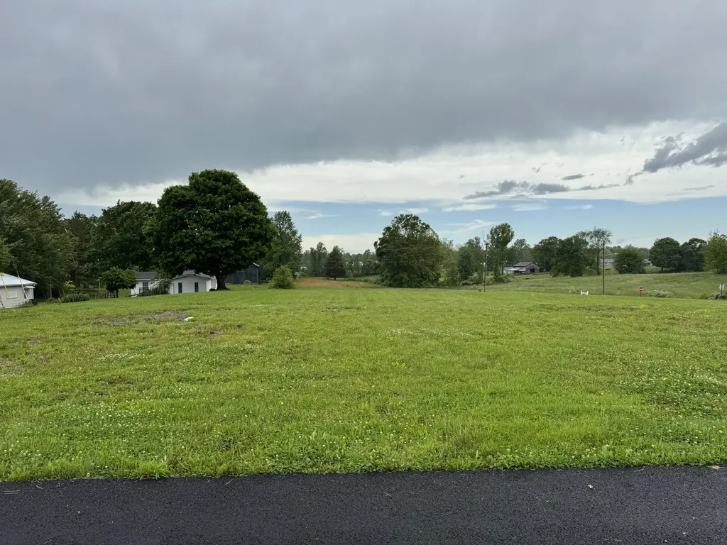 65 Hammer Drive Russell Springs KY 42642