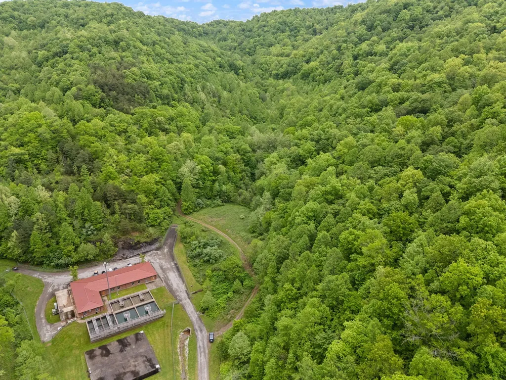 9999 Little Beech Creek Road Manchester KY 40962
