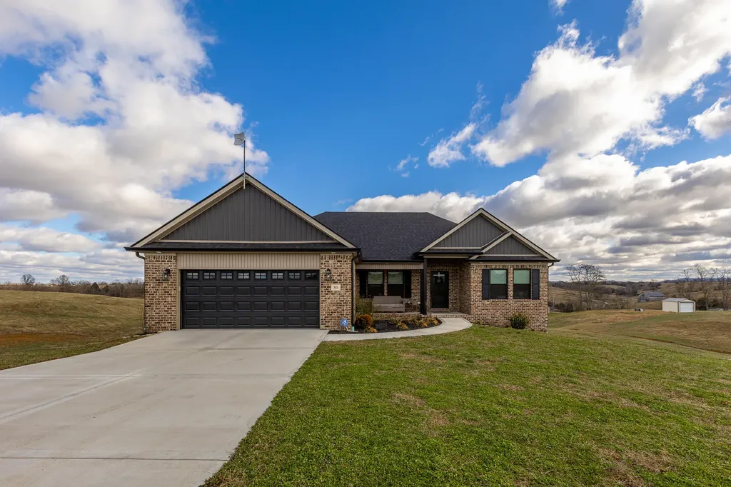 80 Josalyn Court Paint Lick KY 40461