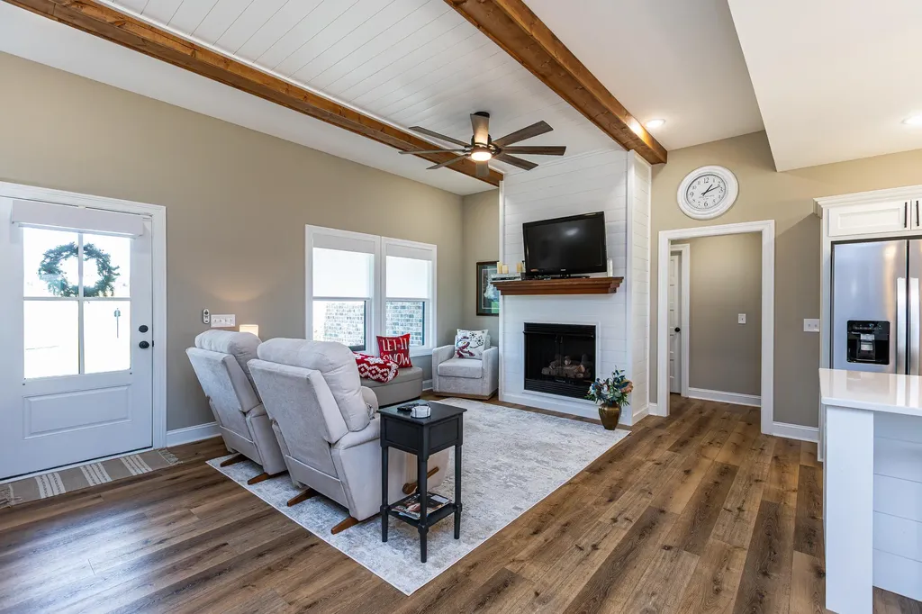 80 Josalyn Court Paint Lick KY 40461