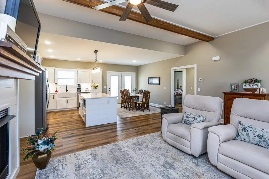 80 Josalyn Court Paint Lick KY 40461