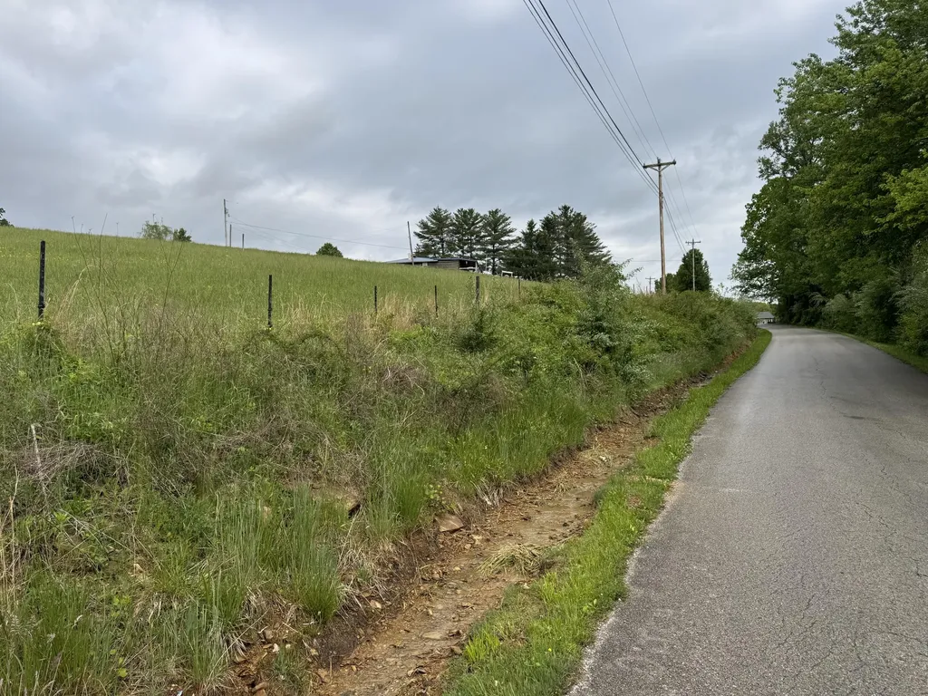 9999 Hensley Road East Bernstadt KY 40729
