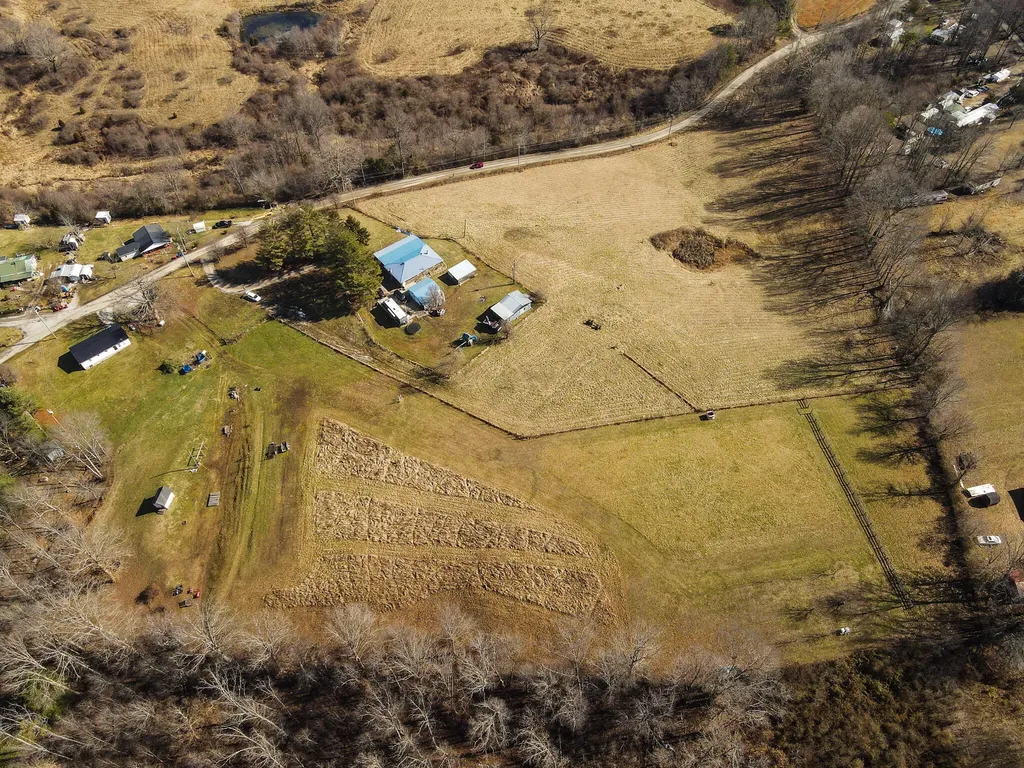 9999 Hensley Road East Bernstadt KY 40729