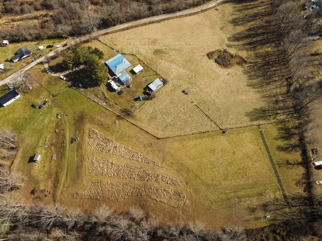 9999 Hensley Road East Bernstadt KY 40729