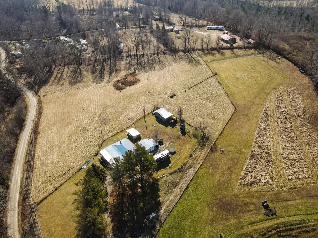 9999 Hensley Road East Bernstadt KY 40729