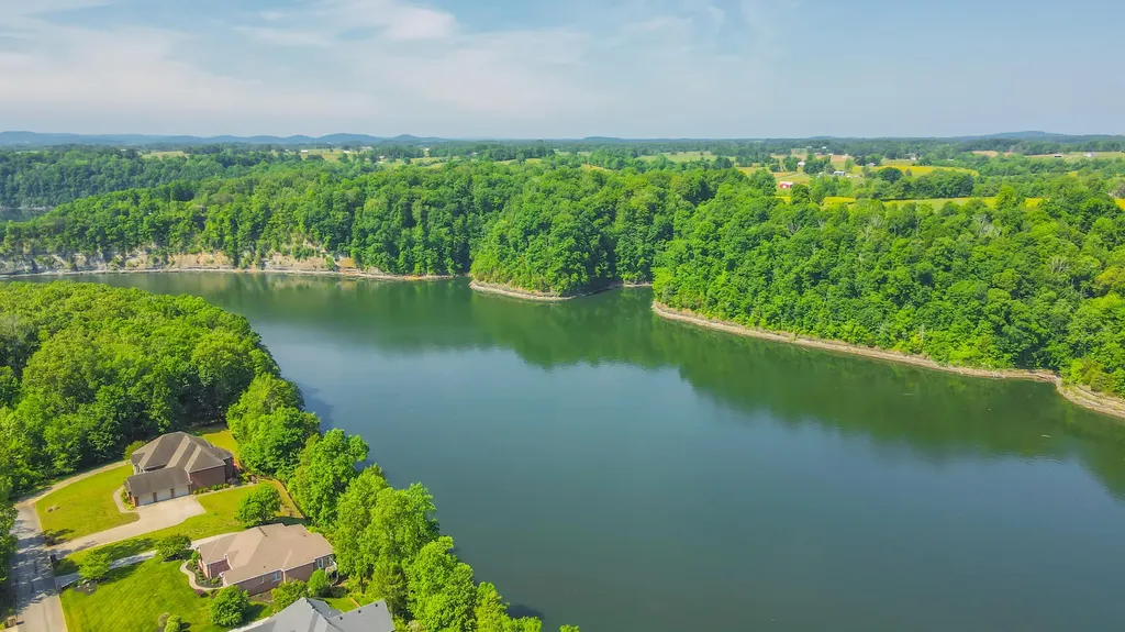 642 Water Cliff Drive Somerset KY 42503