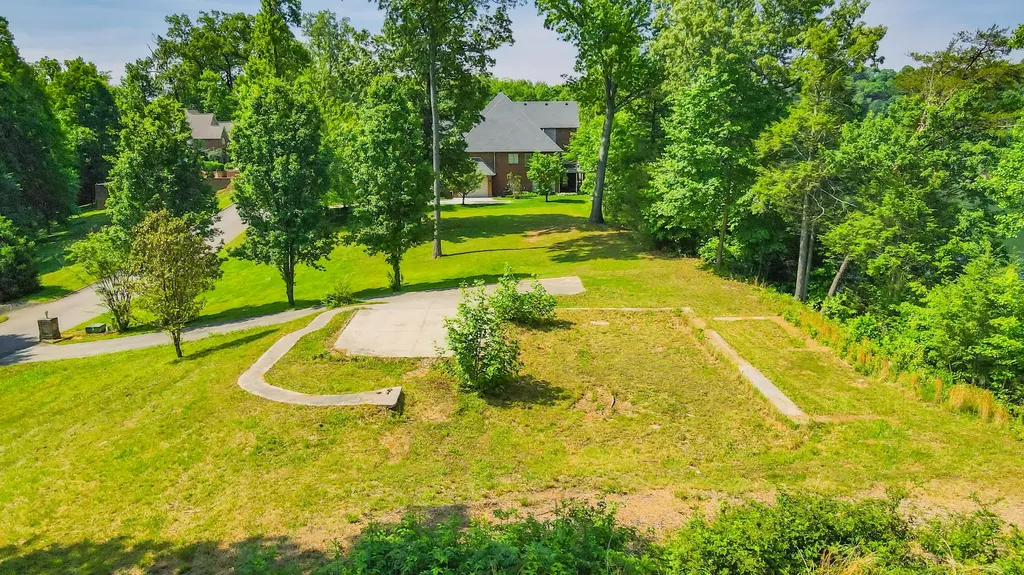 642 Water Cliff Drive Somerset KY 42503