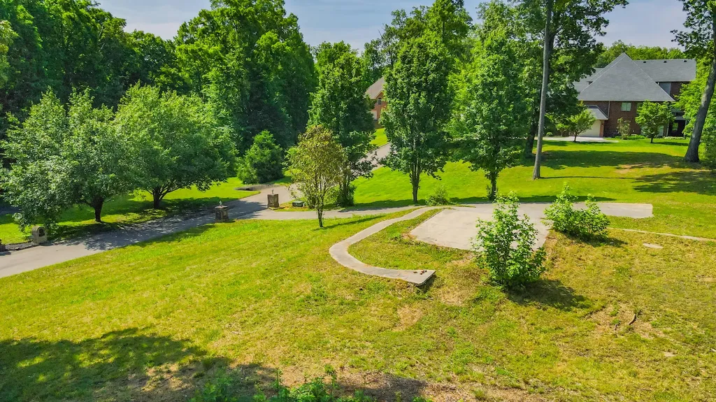642 Water Cliff Drive Somerset KY 42503