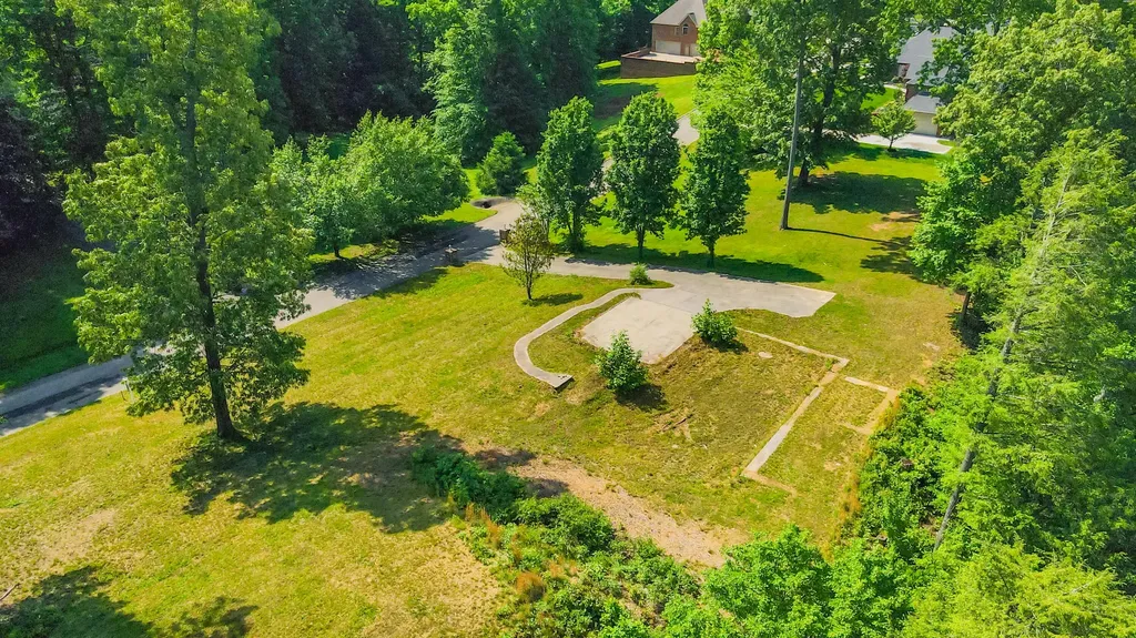 642 Water Cliff Drive Somerset KY 42503