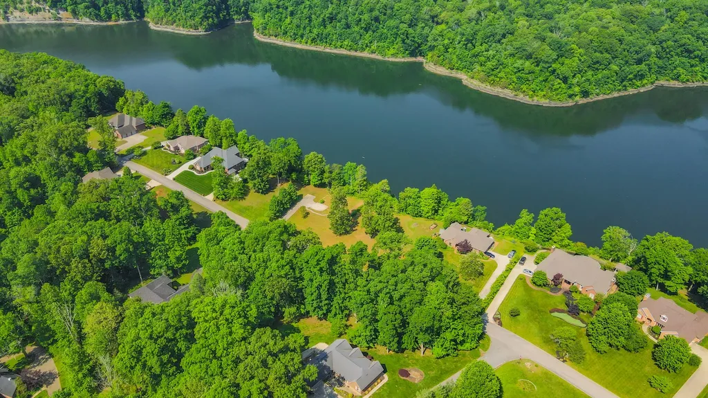 642 Water Cliff Drive Somerset KY 42503