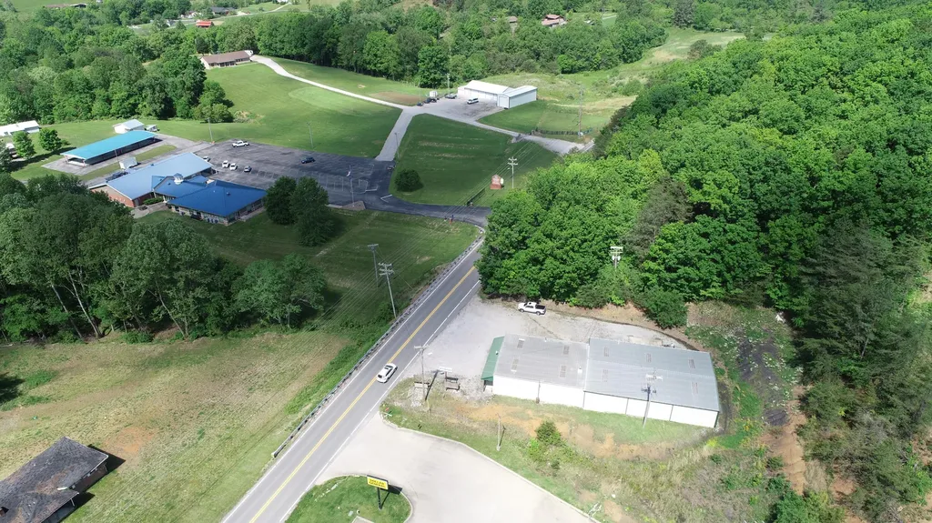 4252 N 25w Highway Williamsburg KY 40769