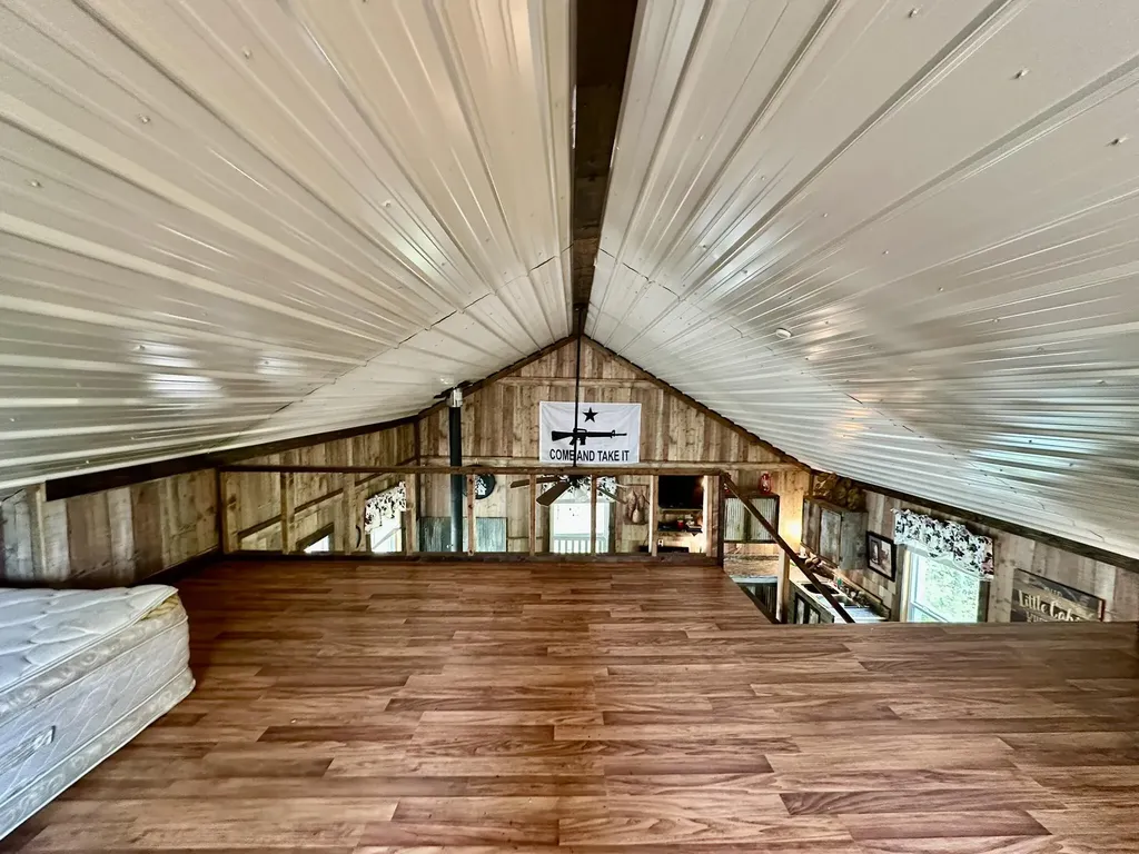 1958 Raleigh Creek East Road Monticello KY 42633
