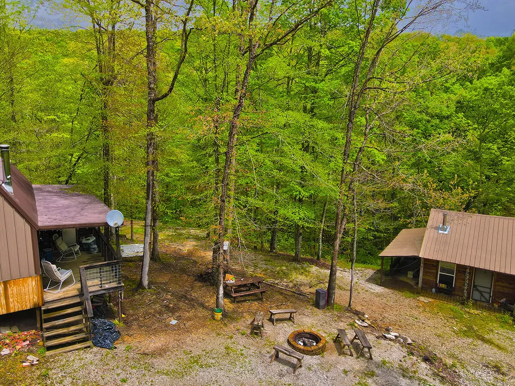 1958 Raleigh Creek East Road Monticello KY 42633