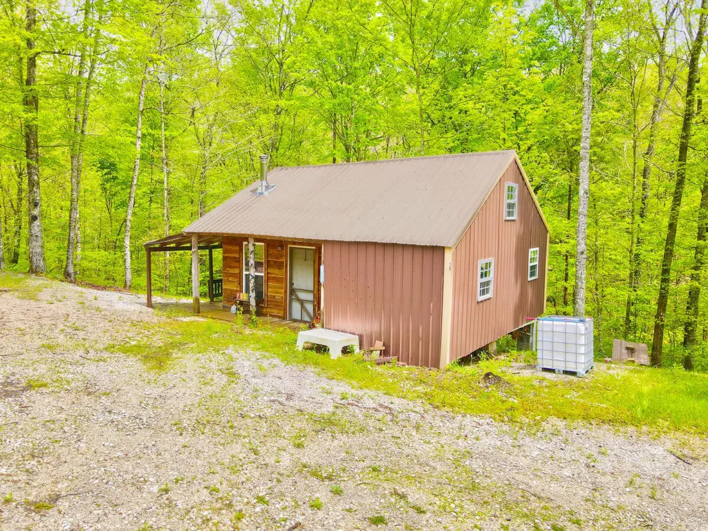 1958 Raleigh Creek East Road Monticello KY 42633