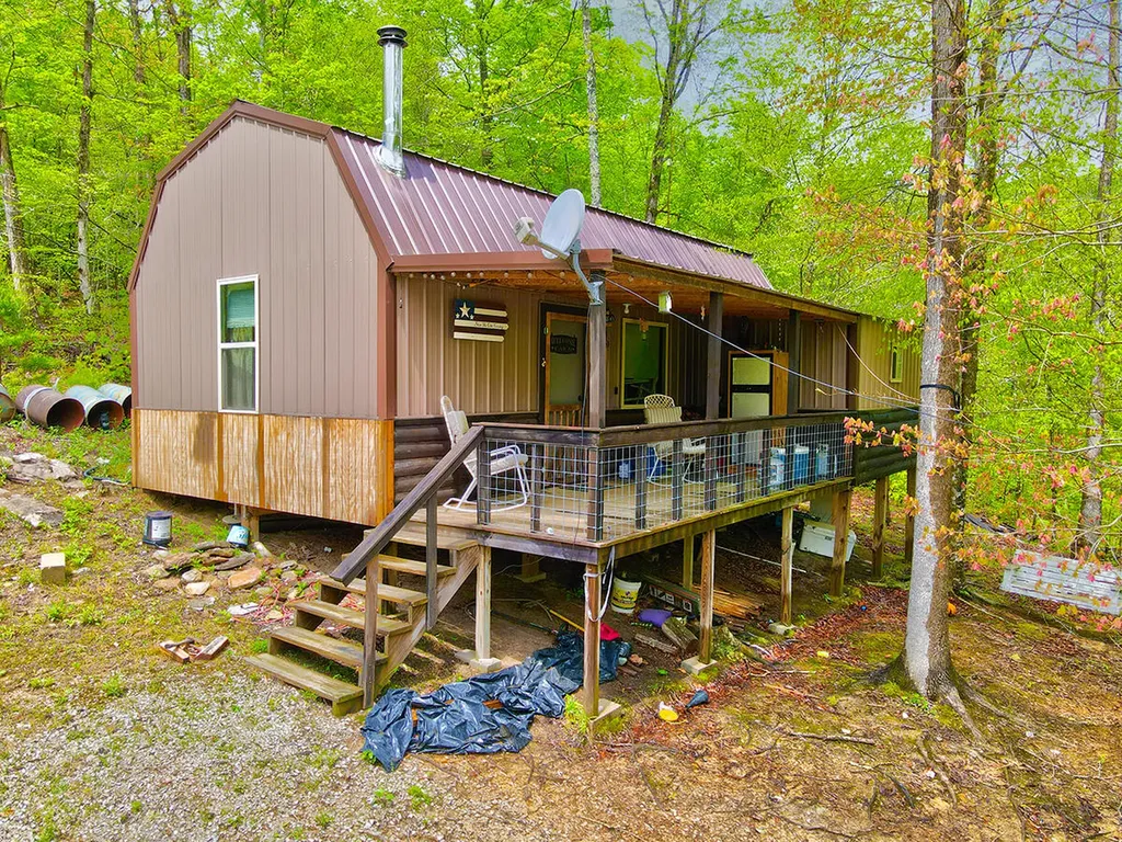 1958 Raleigh Creek East Road Monticello KY 42633