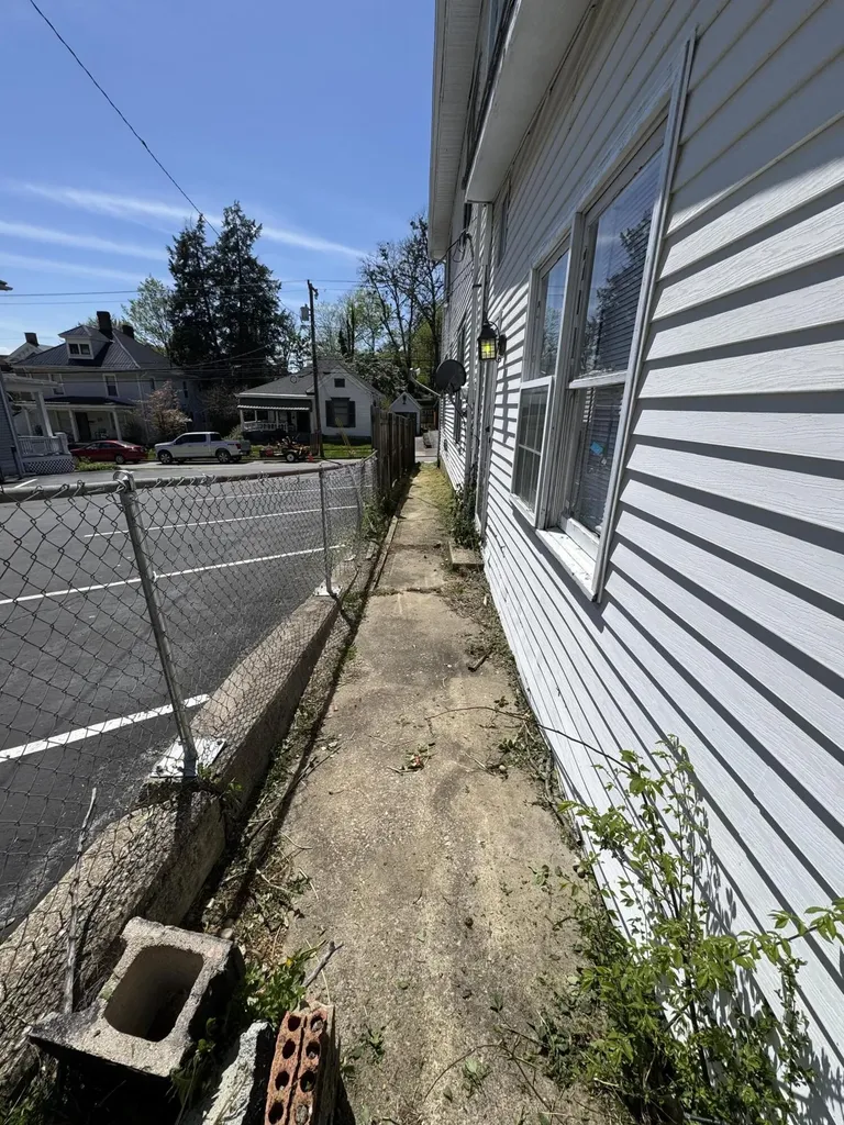 15 N Sycamore Street Mt Sterling KY 40353