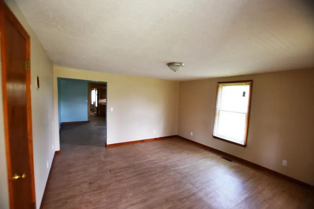 1600 Sandhill Road Irvine KY 40336