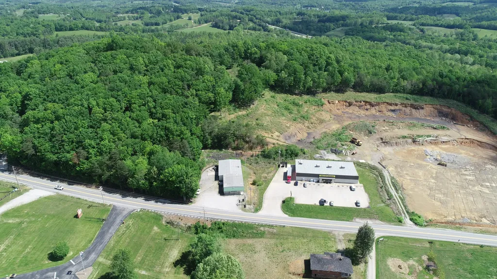 4252 N 25w Highway Williamsburg KY 40769