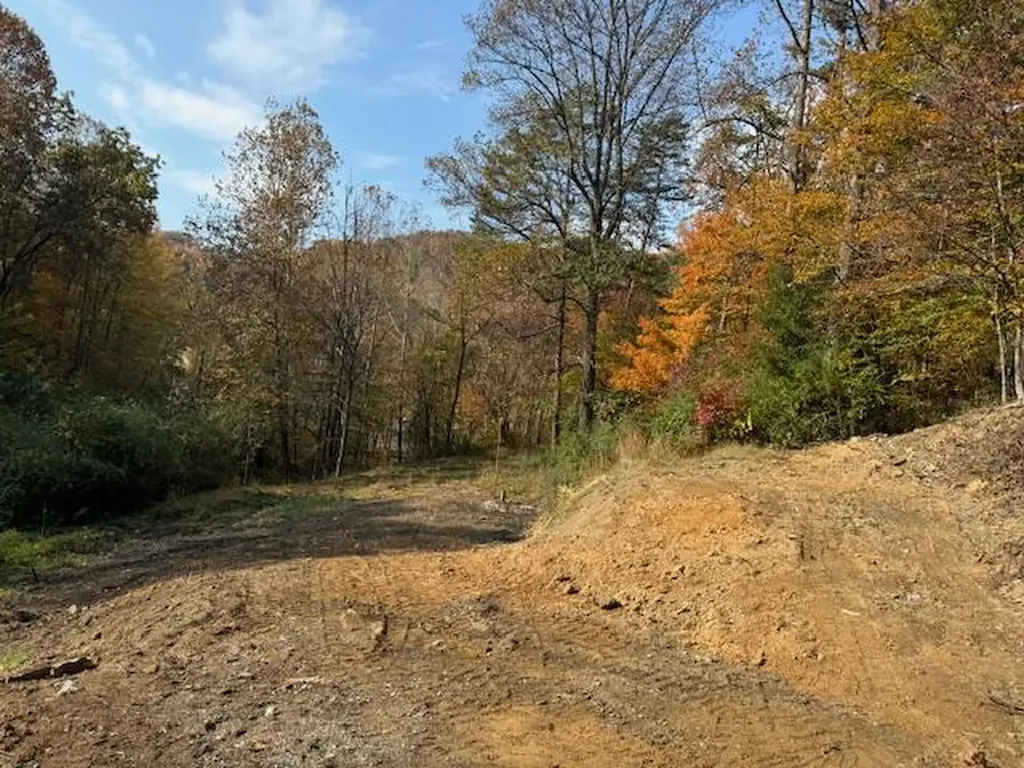 60 Conley Loop Baxter KY 40806