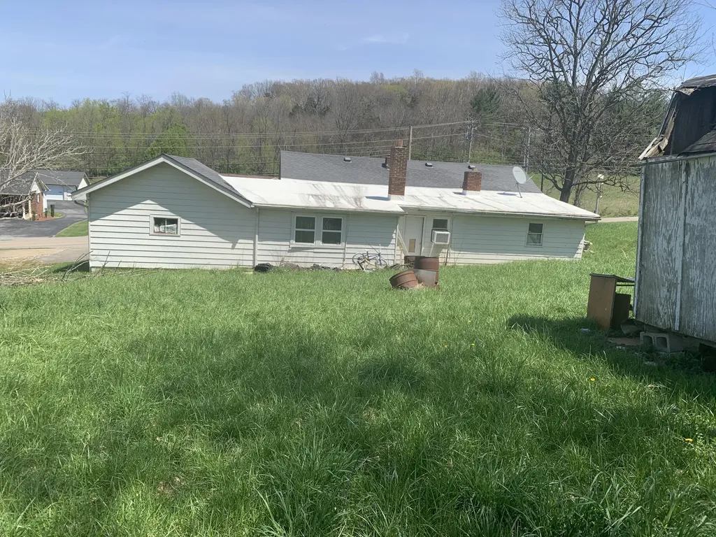 #815 W Main Street Mt Vernon KY 40456