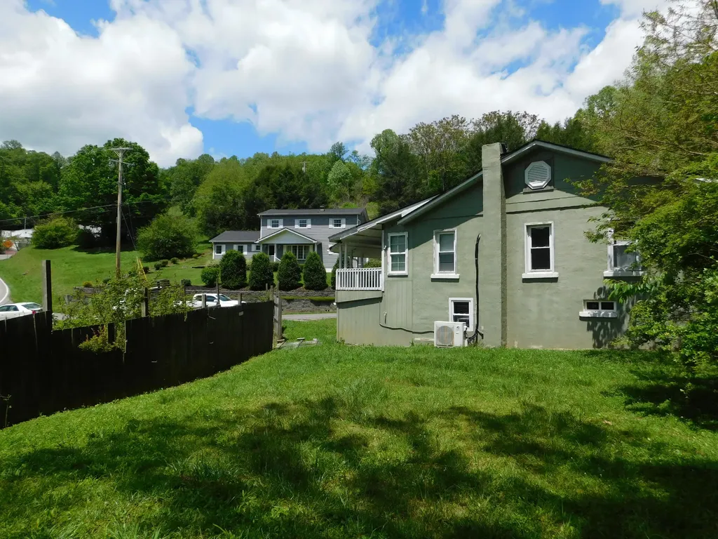 112 Sukey Ridge Road Baxter KY 40806