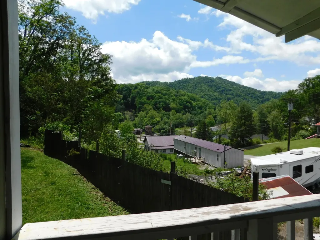 112 Sukey Ridge Road Baxter KY 40806
